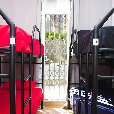 Sublime Hostal